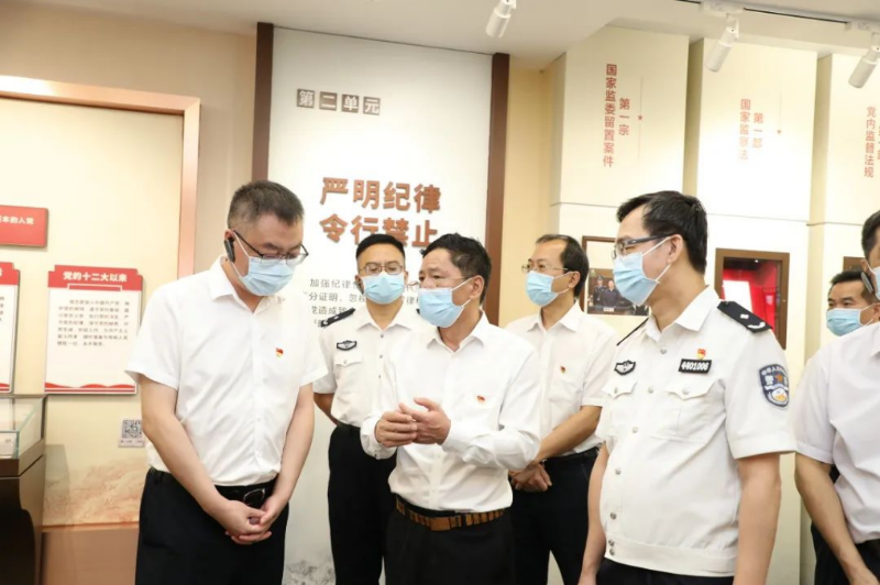 51吃瓜
组织党员干部赴佛山市纪法教育基地参观学习