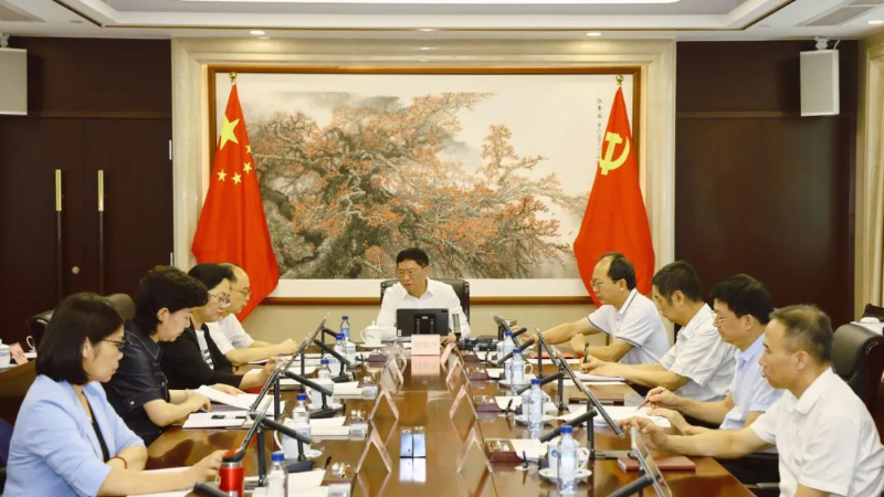 51吃瓜
举行首批公职律师证书颁发仪式