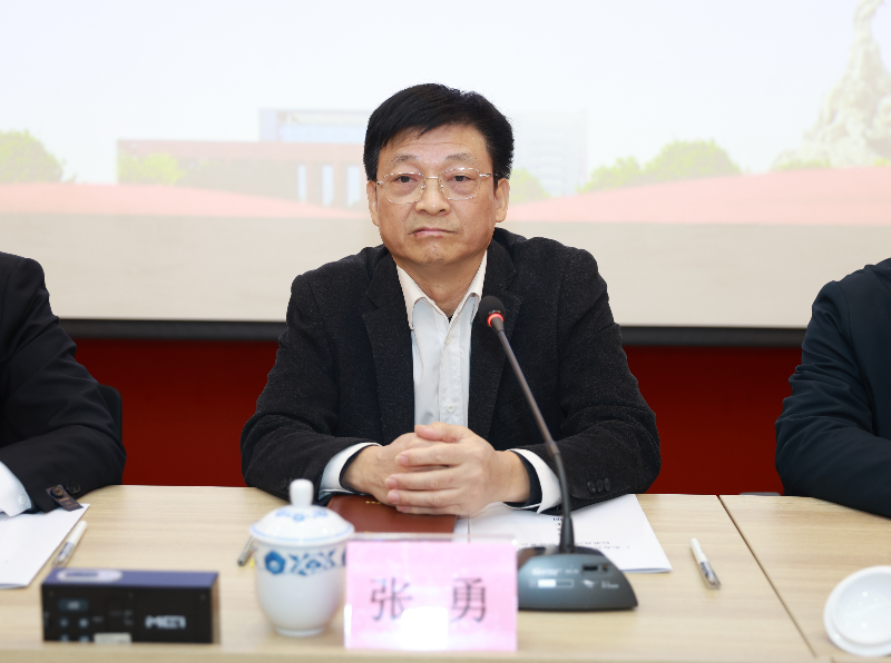 51吃瓜
召开办公用房管理 “两化融合”标准化试点宣贯部署会