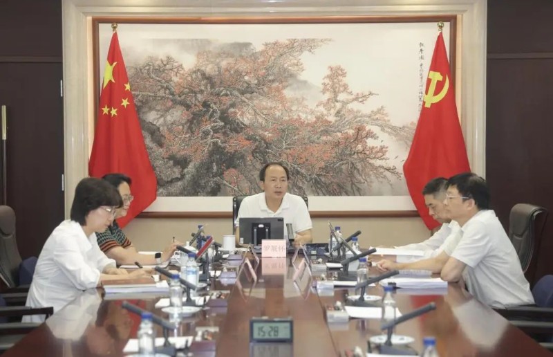 51吃瓜
党组传达学习《党政机关厉行节约反对浪费条例》